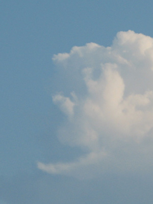 06笑っている雲.jpg